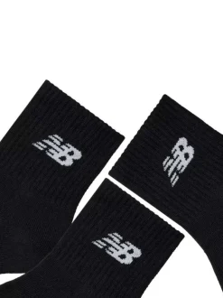 Chaussettes en coton mélangé noires unies avec une coupe mi-haute