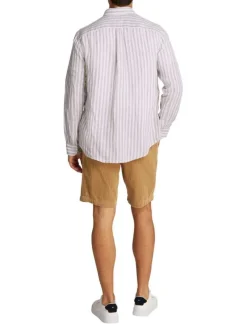 Chemise beige en lin rayée en blanc avec une coupe droite à col français