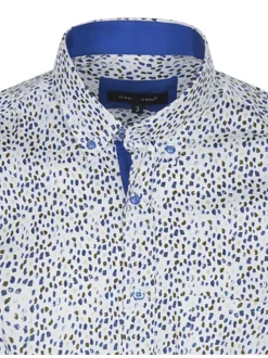Chemise blanche en coton mélangé avec imprimé moucheté all-over coupe droite col américain