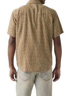 Chemise camel floral avec une coupe droite et des manches courtes
