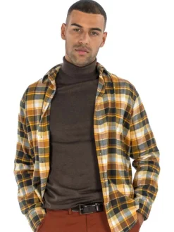 Chemise à carreaux en coton mélangé caramel avec une coupe droite