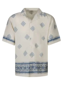 Chemise écrue avec des imprimés une coupe droite et un col cubain