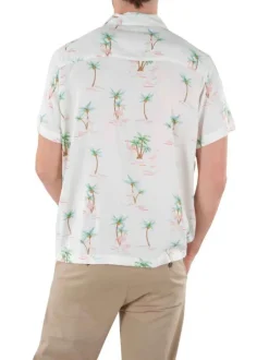 Chemise écrue imprimé tropicale avec une coupe regular fit et un col cubain