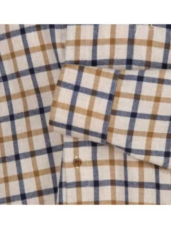 Chemise en coton beige à carreaux avec une coupe droite et un col américain