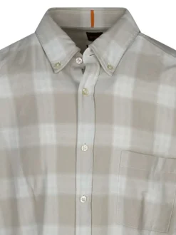 Chemise en coton beige à carreaux coupe regular et un col à revers