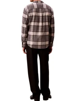 Chemise en coton beige et marron à carreaux avec des manches longues
