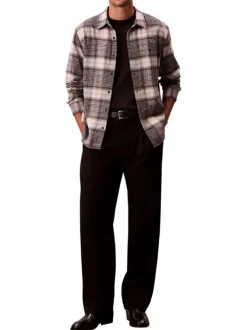 Chemise en coton beige et marron à carreaux avec des manches longues