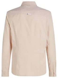 Chemise en coton biologique beige unie avec une coupe slim et un col français