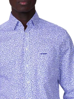 Chemise en coton biologique bleue à motifs floraux avec une coupe droite