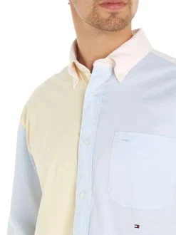 Chemise en coton biologique jaune unie coupe slim avec col américain