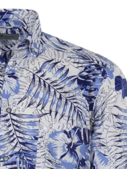 Chemise en coton blanche fleurie avec une coupe droite et un col américain