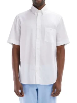 Chemise en coton blanc unie avec une coupe et un droite col boutonné