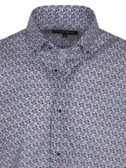 Chemise en coton bleue avec une coupe droite et un col américain