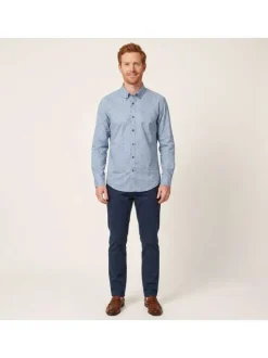 Chemise en coton bleue à motifs avec une coupe droite et un col américain