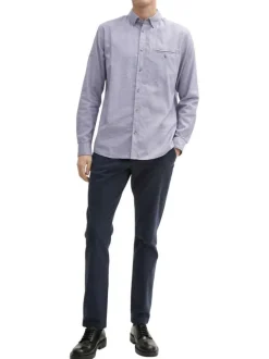 Chemise en coton bleue unie avec une coupe regular fit et un col américain