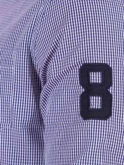 Chemise en coton bleue vichy avec une coupe ajustée et un col boutonné