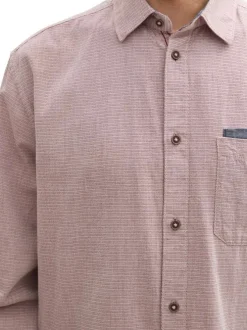 Chemise en coton bordeaux unie avec une coupe droite à col français