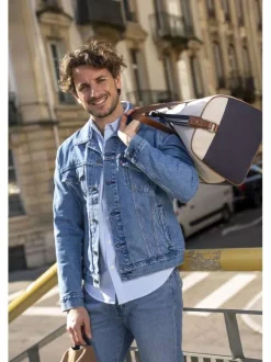Chemise en coton ciel à coupe droite pourvue d'un col à revers