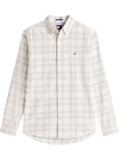 Chemise en coton écrue à carreaux avec une coupe droite et un col à revers