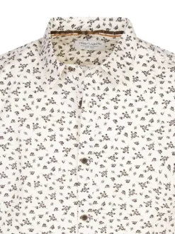 Chemise en coton écrue fleuri avec une coupe slim et un col français