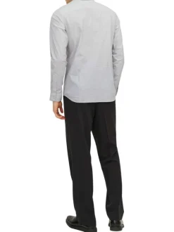 Chemise en coton écrue imprimée géométrique à coupe slim et col italien