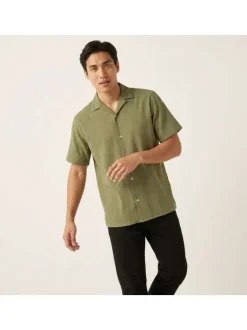 Chemise en coton kaki à coupe droite pourvue d'un col cubain