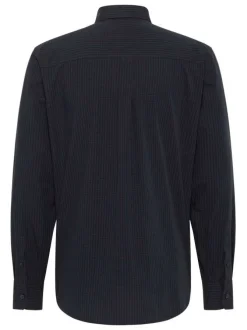 Chemise en coton marine à carreaux vichy avec une coupe ajustée et col américain