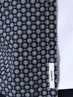 Chemise en coton marine à coupe droite avec un motif fantaisie