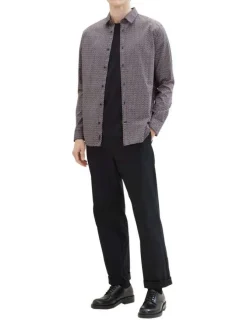 Chemise en coton marine imprimé avec une coupe droite et un col français