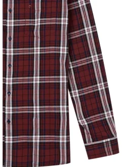 Chemise en coton rouge à carreaux avec une coupe droite et un col français