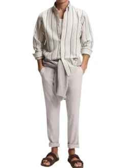 Chemise en lin et coton beige pourvue d'un motif à rayures verticales