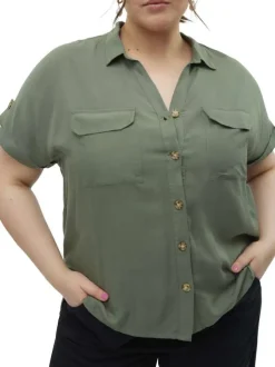 Chemise kaki à coupe droite pourvue d'un col v à revers et de manches courtes