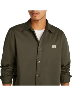 Chemise kaki unie avec une coupe droite à col français et des manches longues