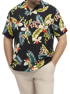 Chemise à manches courtes noire à imprimé tropical avec un col cubain