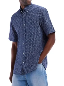 Chemise marine à imprimé avec une coupe droite et un col boutonné