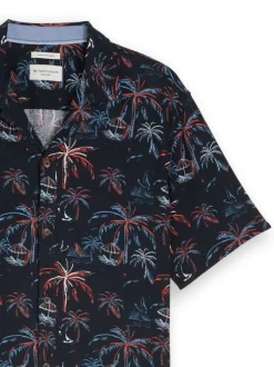 Chemise marine à motifs pourvue d'un col cubain et de manches courtes