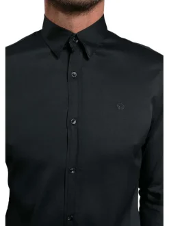 Chemise noire unie coupe slim fit col américain et à manches longues