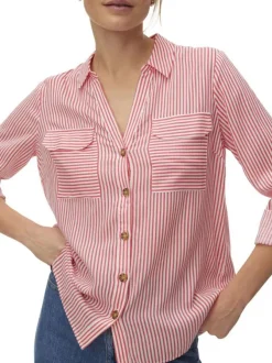 Chemise rose à coupe ajustée pourvue d'un col à revers et de manches longues
