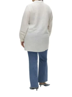 Chemisier blanc uni avec une coupe ample un col français et des manches longues