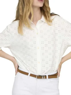 Chemisier blanc uni avec une coupe droite et un col à revers