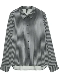 Chemisier bleu rayé avec un col chemise et à manches longues