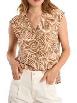Chemisier camel à motifs floraux avec une coupe droite et un col chemise