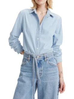 Chemisier denim en coton bleu ciel uni à coupe droite avec le logo brodé
