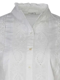 Chemisier en coton écru uni à coupe ajustée avec un col montant en dentelle