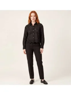 Chemisier en coton noir uni pourvu d'une coupe droite et d'un col français