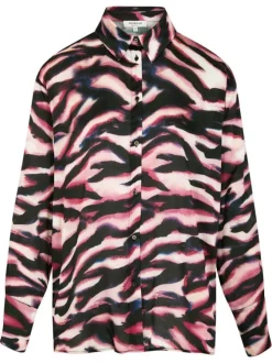 Chemisier rose imprimé avec une coupe droite et un col chemise