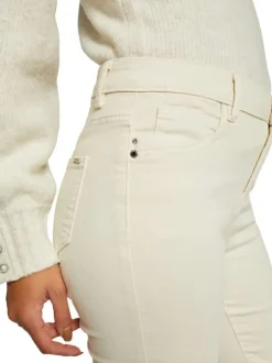 Chino écru uni avec une coupe slim et des passants au niveau de la taille