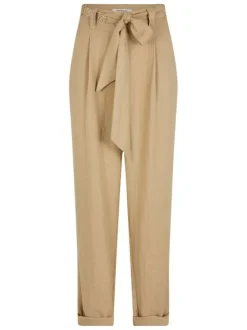 Chino en coton mélangé beige uni avec une coupe droite et une ceinture en tissu