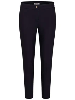 Chino marine uni avec une coupe slim et un bouton de fermeture en doré