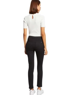 Chino noir uni avec une coupe slim et une fermeture zippée à bouton